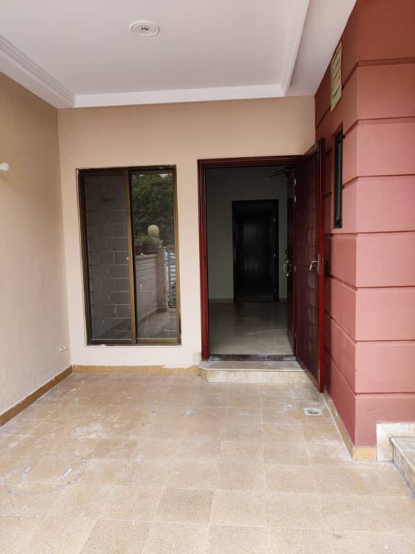 Ideal Location 5 Marla House For Sale In A Block  Dream Gardens  Lahore 2