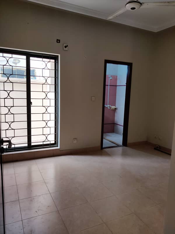 Ideal Location 5 Marla House For Sale In A Block  Dream Gardens  Lahore 7