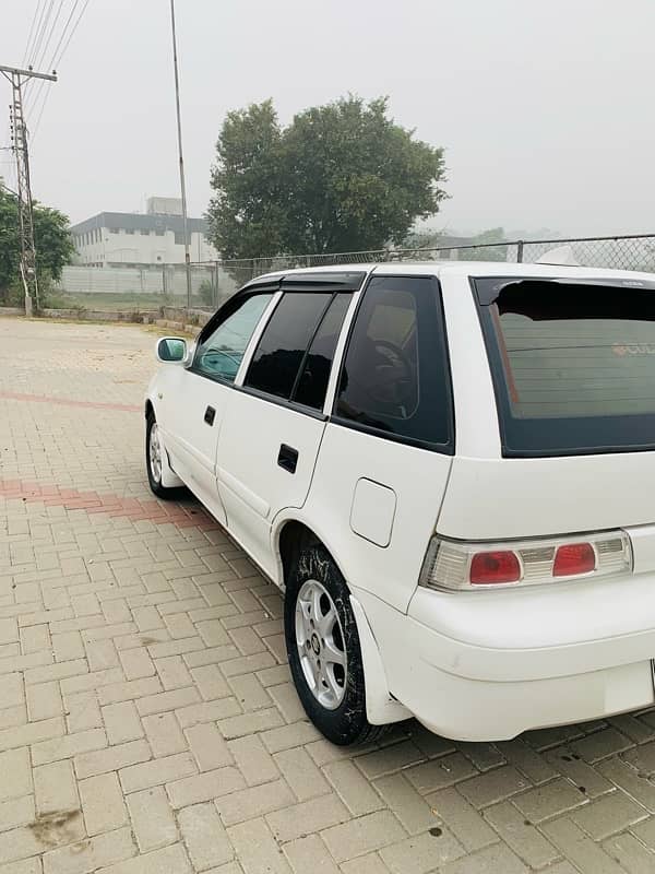 Suzuki Cultus VXL 2016 9