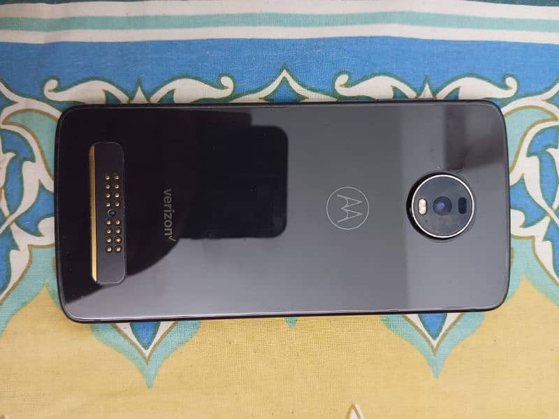 Moto Z4 4GB/128GB (PUBG DEVICE) 4