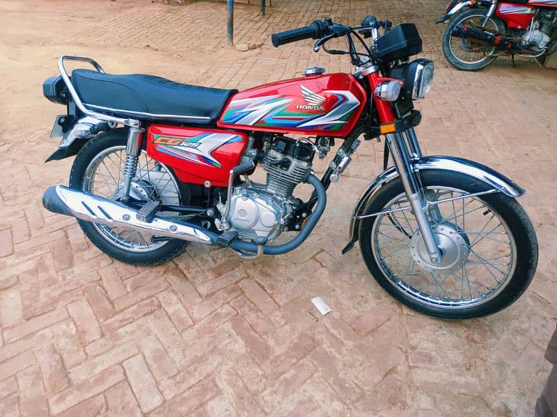 Honda CG125 2023 Condition 10/10 Golden Number 3002 1