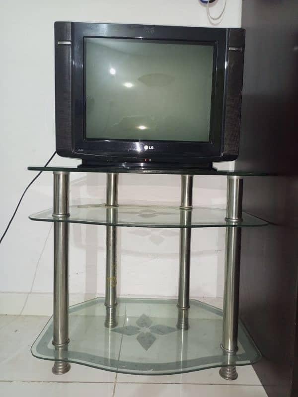 LG TV + TV TABLE 9