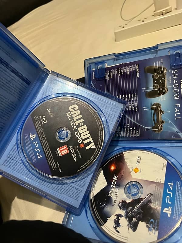 2 games ps4 bundle special price discount Call of duty and killzone 0