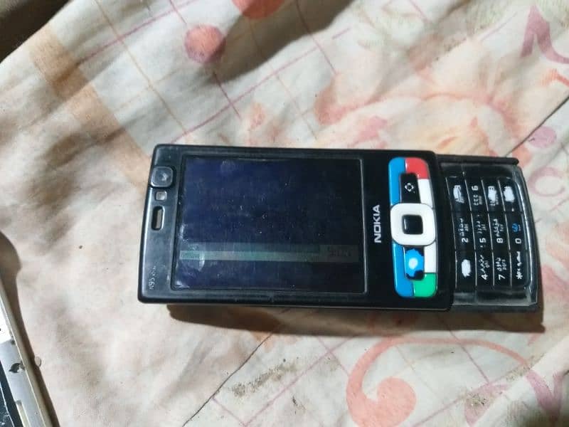 Nokia N95 8gb contact 03068344559 0