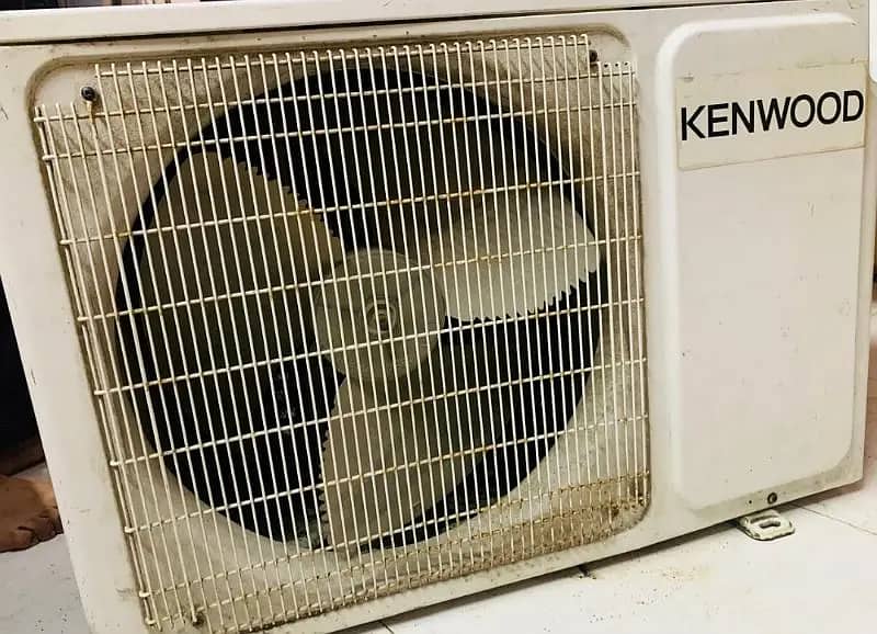 kenwood invertor ac for sale @ 60000 new evaporator installed no work 0