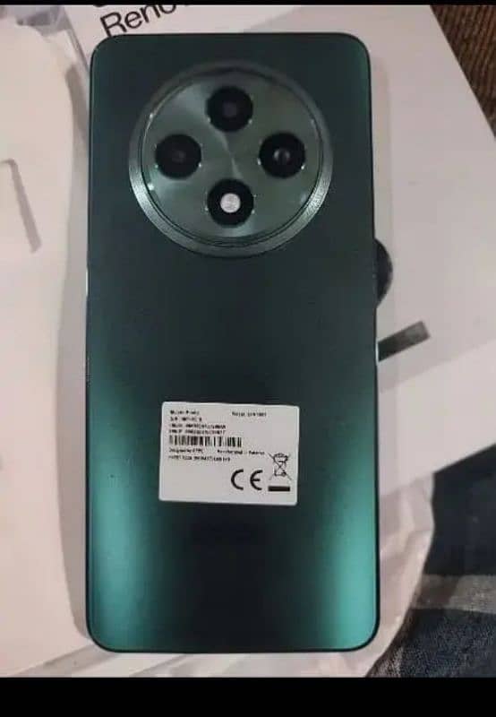 Oppo Reno 12 F 0