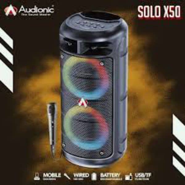 audionic solo x50 with 360 lights and wired Mike 4