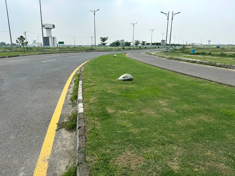 1 kanal Excellent location Plot For sale in M-Block DHA Phase 9 Prism 5