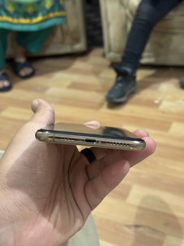 iphone xs max pta approved 2