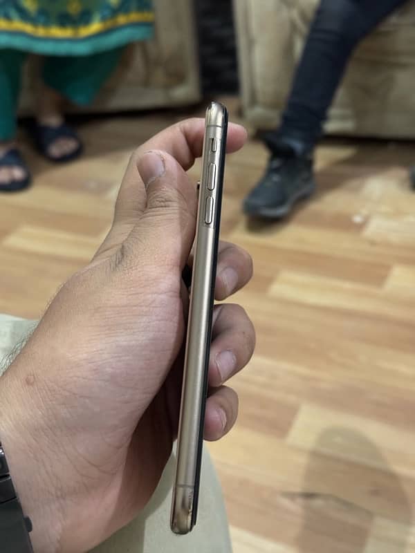 iphone xs max pta approved 3