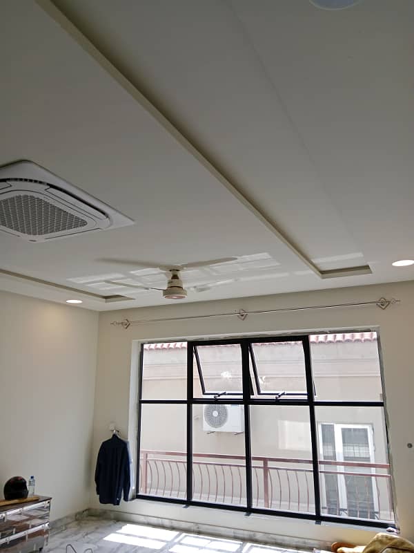 1 Kanal AC Installed Upper Portion With Available For Rent 1