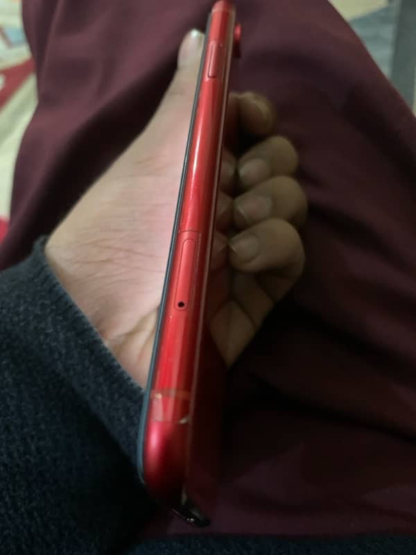 iPhone XR 64GB JV 4