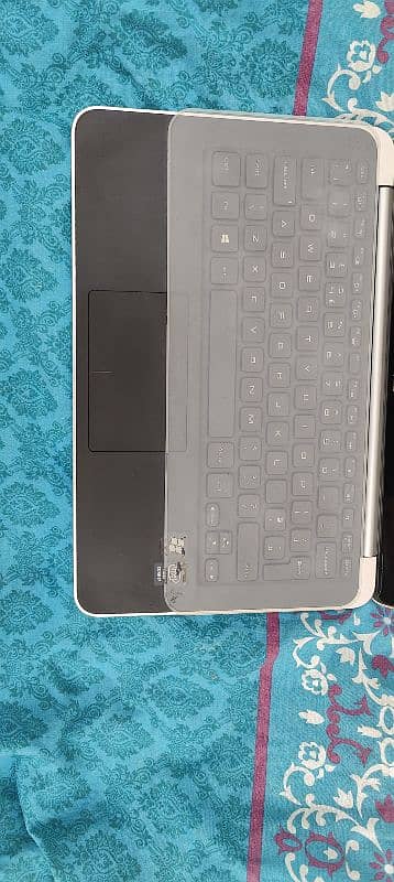 Urgent sale dell xps core i7 laptop 8gb rm 256gb SSD with touch screen 4