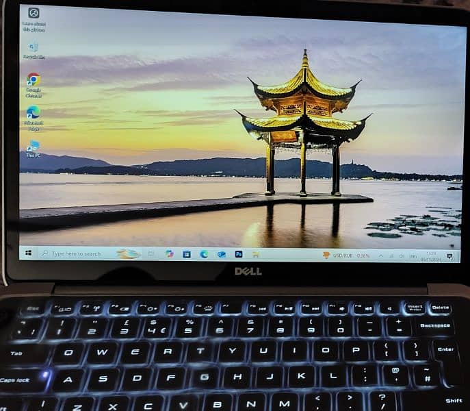 Urgent sale dell xps core i7 laptop 8gb rm 256gb SSD with touch screen 7