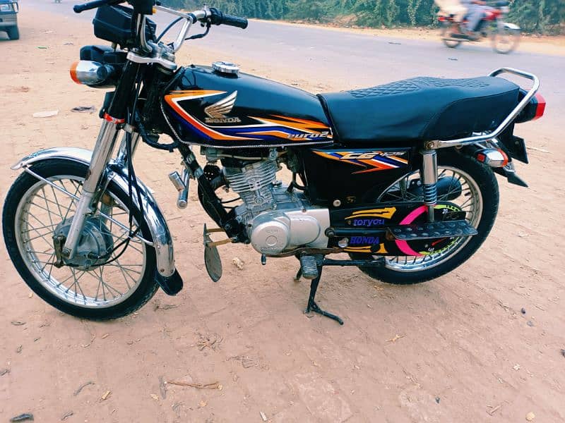 Honda CG125 2018 Lush Condition Black Beauty 2