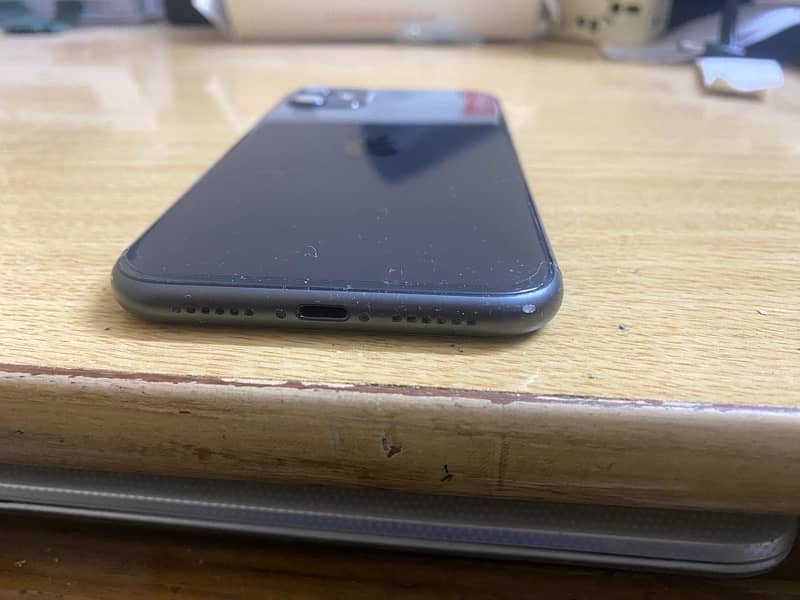 Iphone 11 PTA Approved 64 GB 8