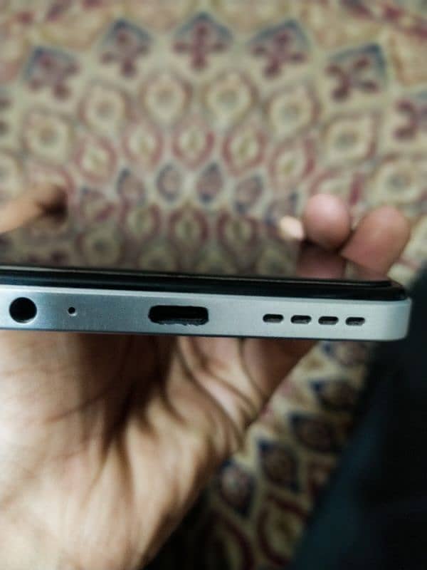 Infinix Hot 30 play for sale.  13 android version  128GB 03054754463 0