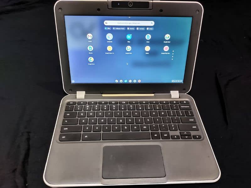 CHROMEBOOK 4GB 16GB 4 TO 5 HOURS BATTERY BACKUP WITH CHARGER 2