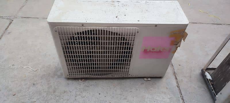 Haeir Split Air Conditioner 1.5 Ton Non-Inverter 1