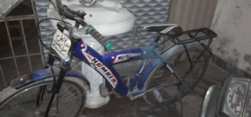 selling bicycle good condition 0