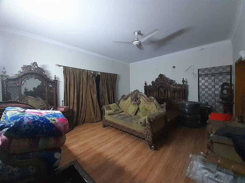 Kanal lavish upper portion available for Rent in dha phase 1 0