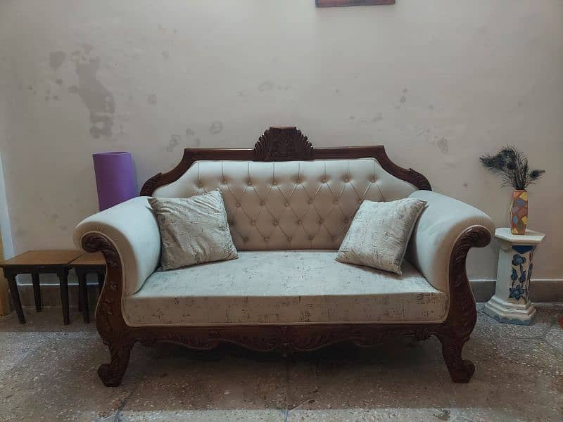 7 Seater Sofa Set With Tables For Sale 0