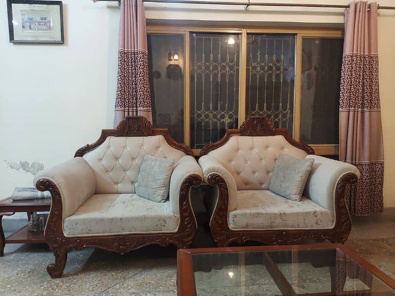 7 Seater Sofa Set With Tables For Sale 3