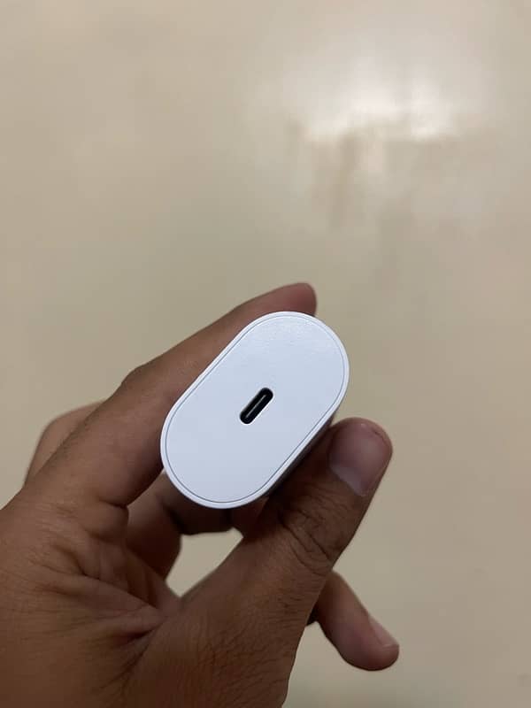 Lg v60 thinq orignal charger 2