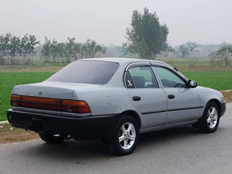 Toyota Corolla XE 1994 3