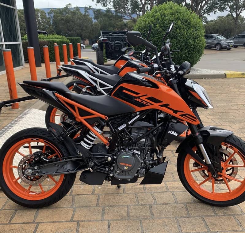 KTM duke 390 1