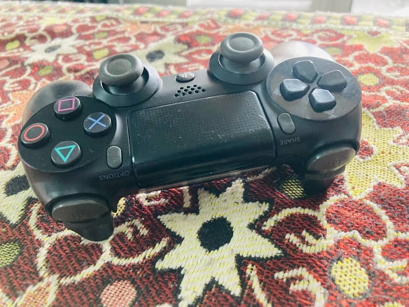 original PS4 controller 0