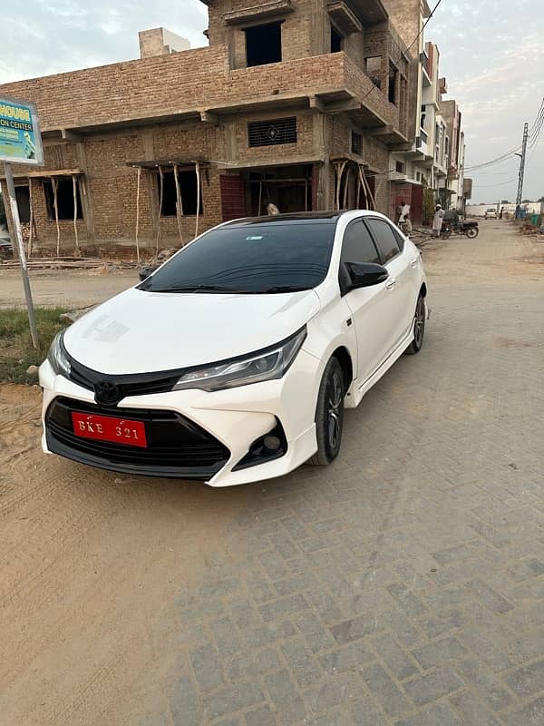 Toyota Altis Grande 2017 1