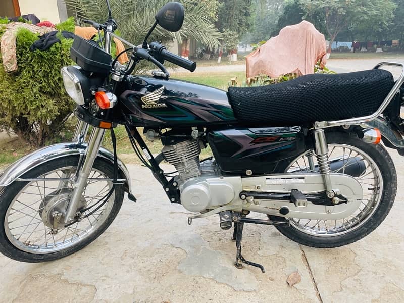 Honda 125 Black For Sale 5