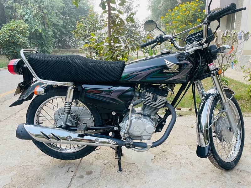 Honda 125 Black For Sale 9