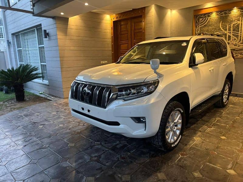 TOYOTA PRADO TX 2019 PEARl white 0