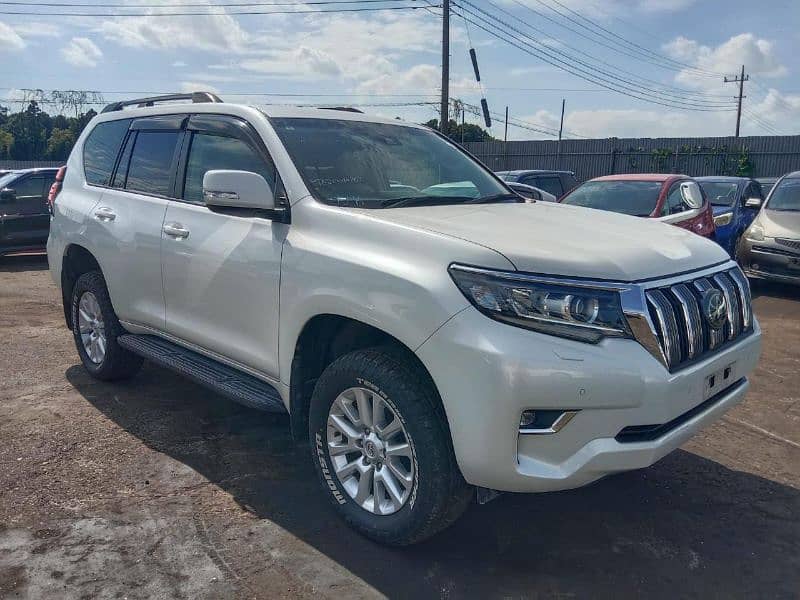 TOYOTA PRADO TX 2019 PEARl white 2