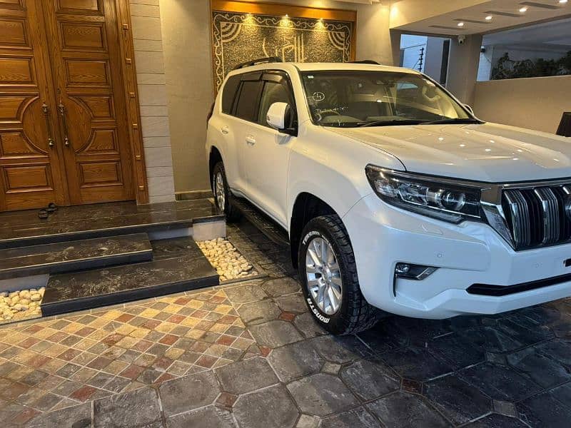 TOYOTA PRADO TX 2019 PEARl white 6