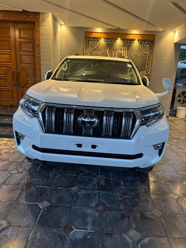 TOYOTA PRADO TX 2019 PEARl white 9