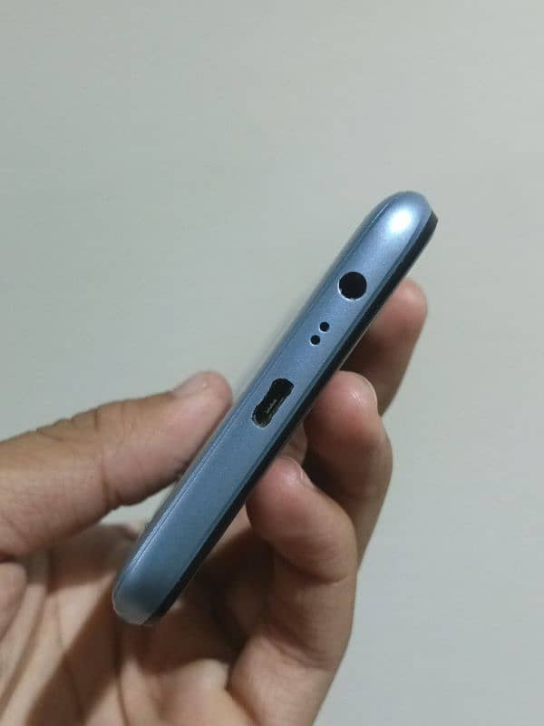 Realme C21Y , 9/10 Condition, 4/64gb 3