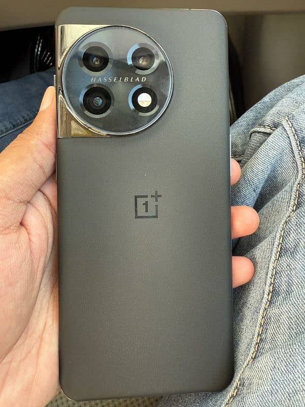 OnePlus 11 2