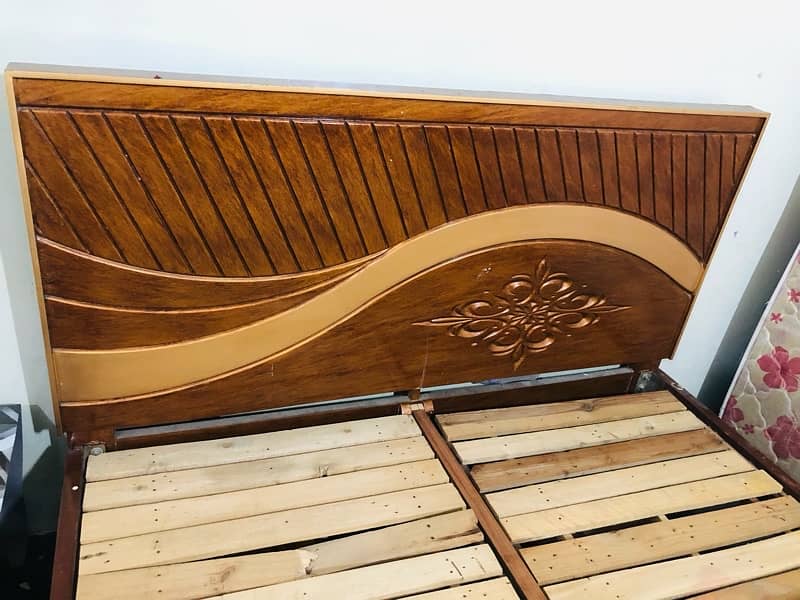 wooden bed good condition 6