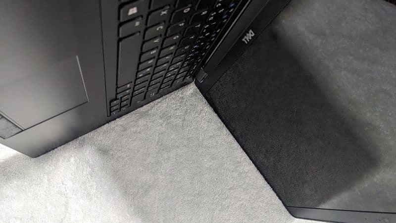 Delll latitude e5470 8