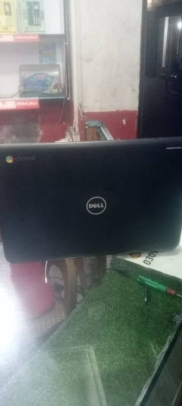 Dell Chromebook laptop 1