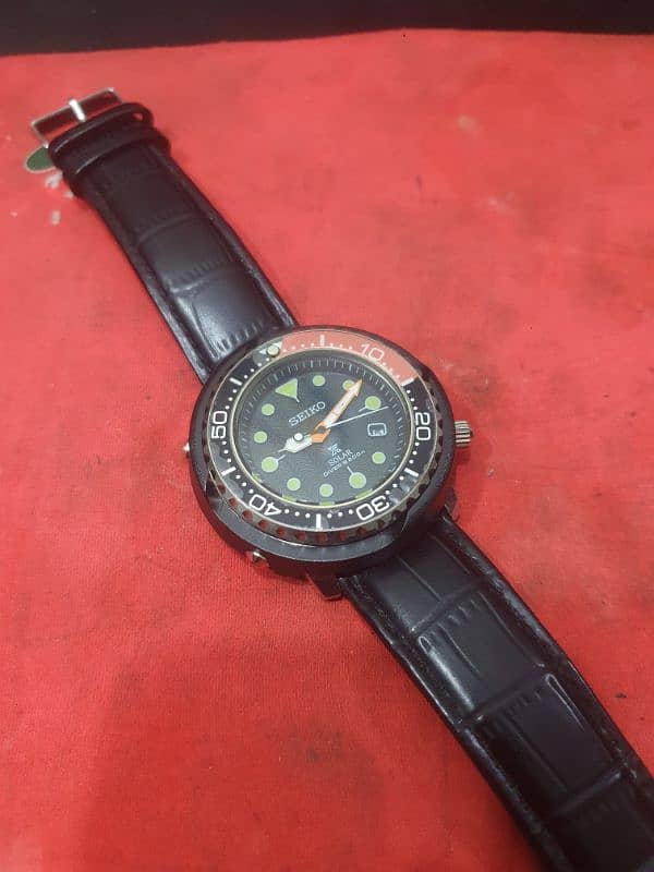 Seiko Diver's 200m Quartz Date watch Whatsp 03224793060 3