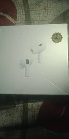 earbuds second generation in excellent condition