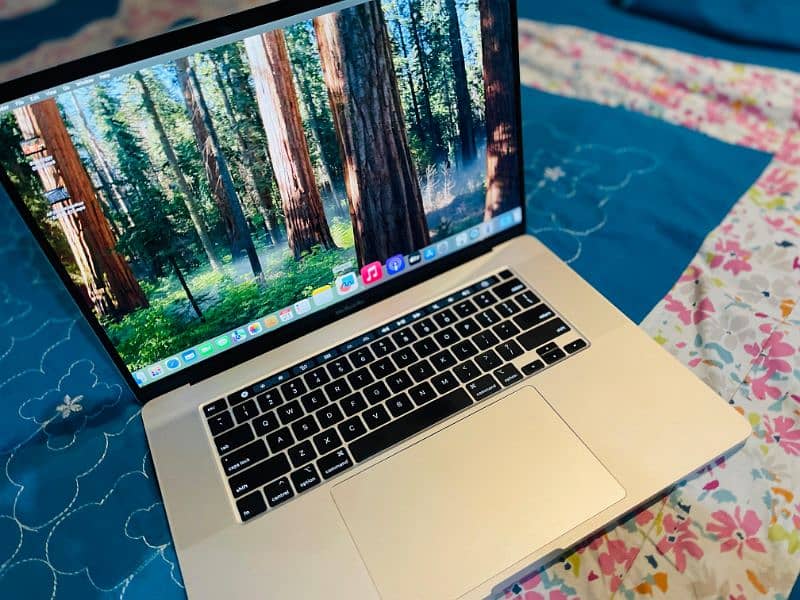 Apple MacBook Pro 2019 1