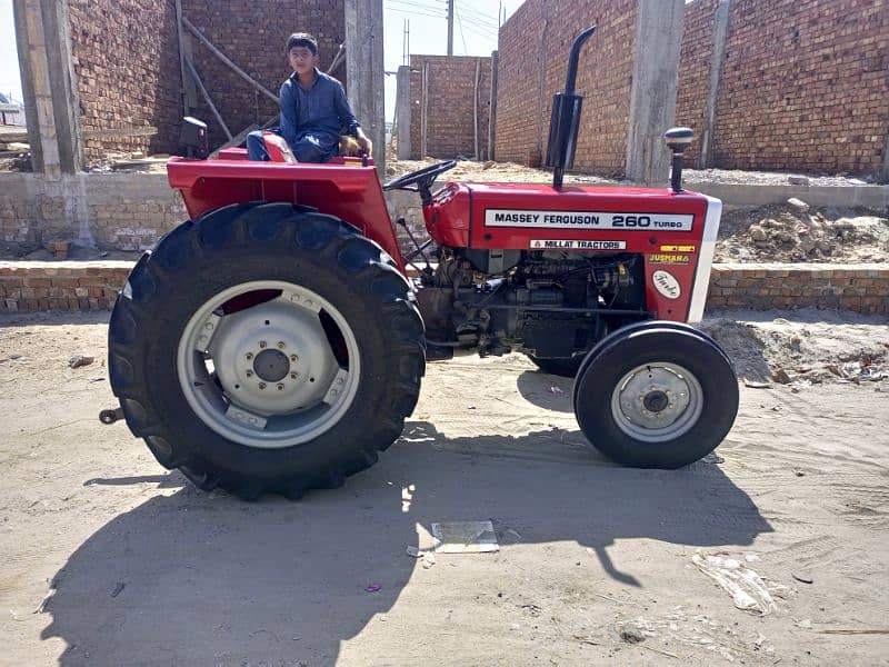 Massey Ferguson tractor 260 3