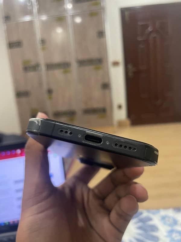 iPhone 15 Pro (Non-Pta) 6