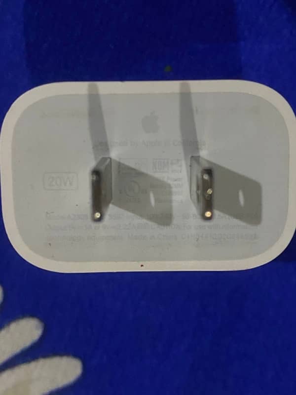 I want to sell my iPhone 11 Pro charger 0