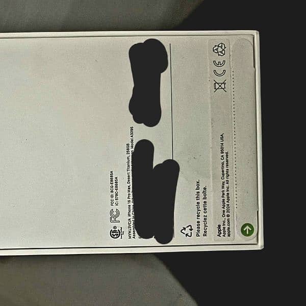 Iphone 16 pro max 256 GB (sealed) 4